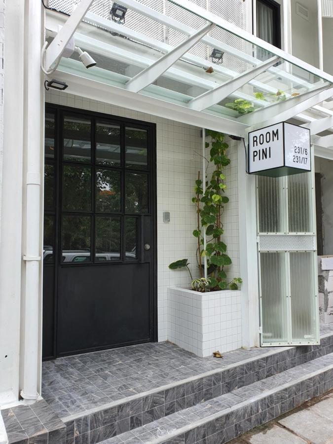 Roompini Bangkok Eksteriør billede